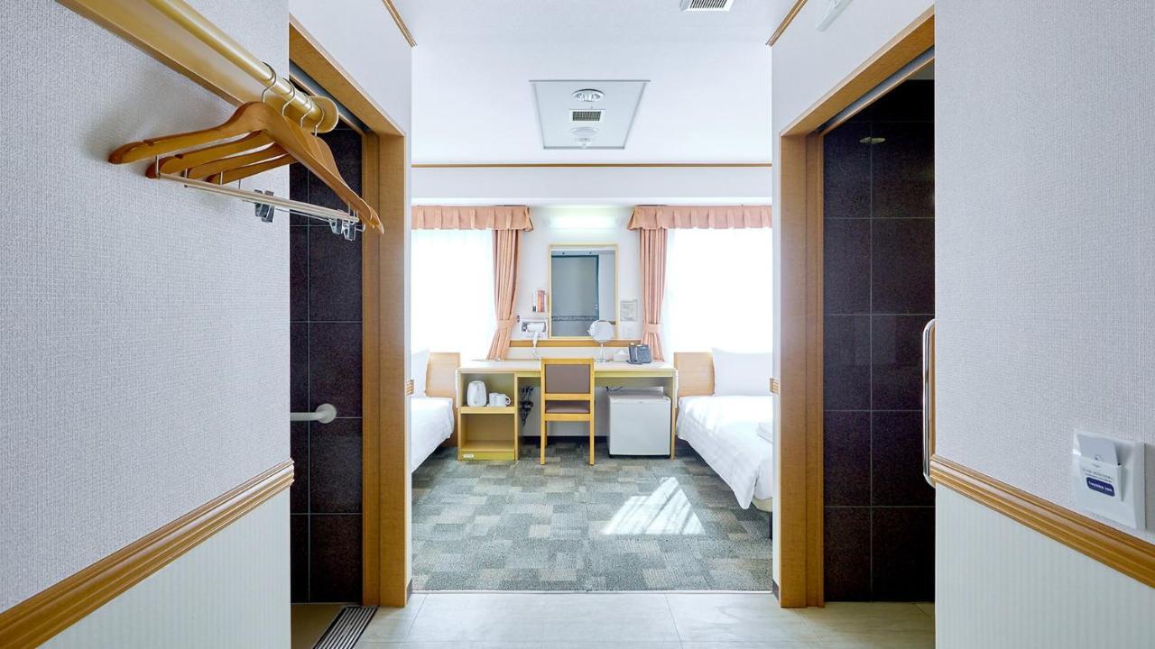 Toyoko Inn Kobe Sannomiya-Eki Higashi Dış mekan fotoğraf