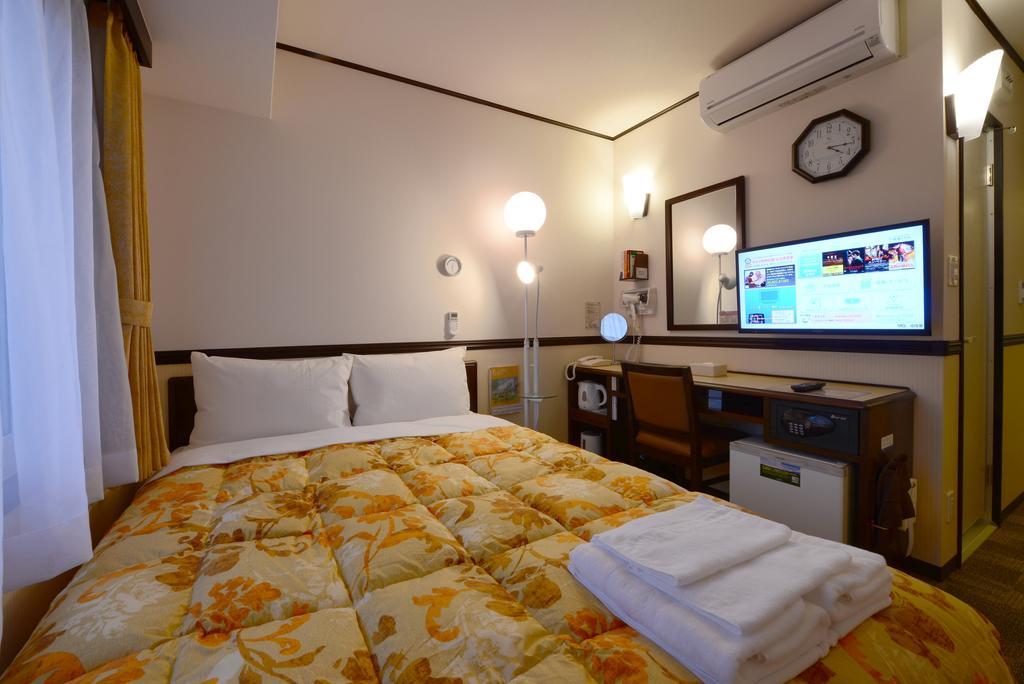 Toyoko Inn Kobe Sannomiya-Eki Higashi Dış mekan fotoğraf