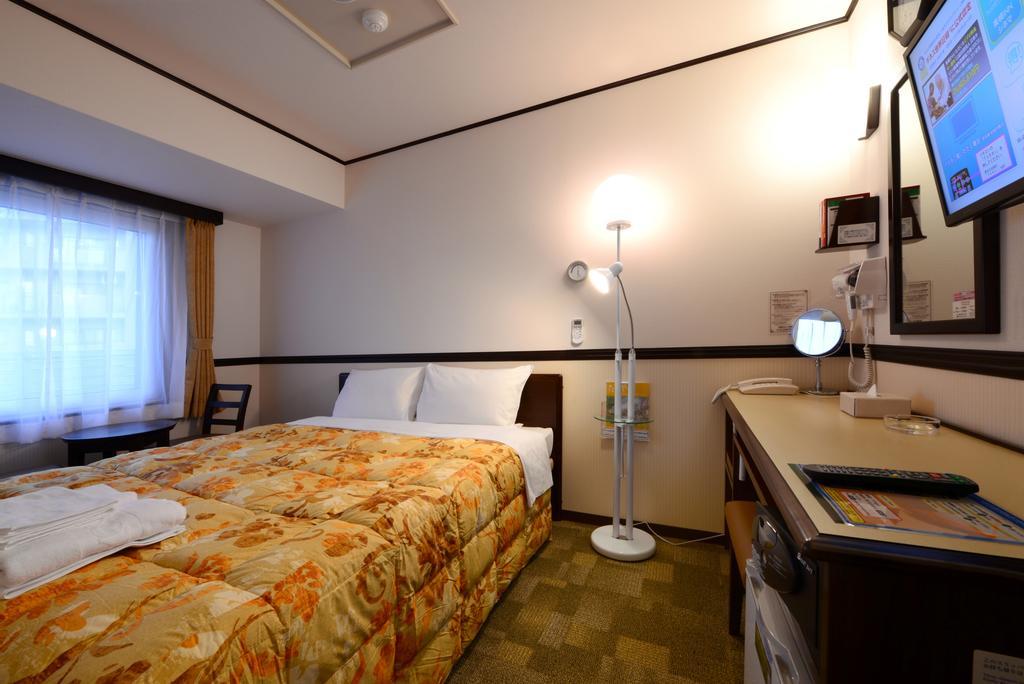 Toyoko Inn Kobe Sannomiya-Eki Higashi Dış mekan fotoğraf