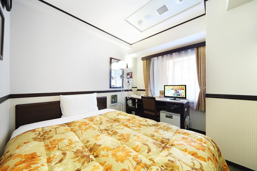 Toyoko Inn Kobe Sannomiya-Eki Higashi Dış mekan fotoğraf