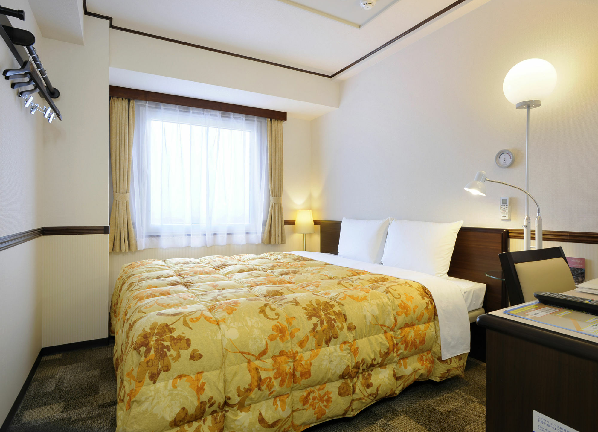 Toyoko Inn Kobe Sannomiya-Eki Higashi Dış mekan fotoğraf