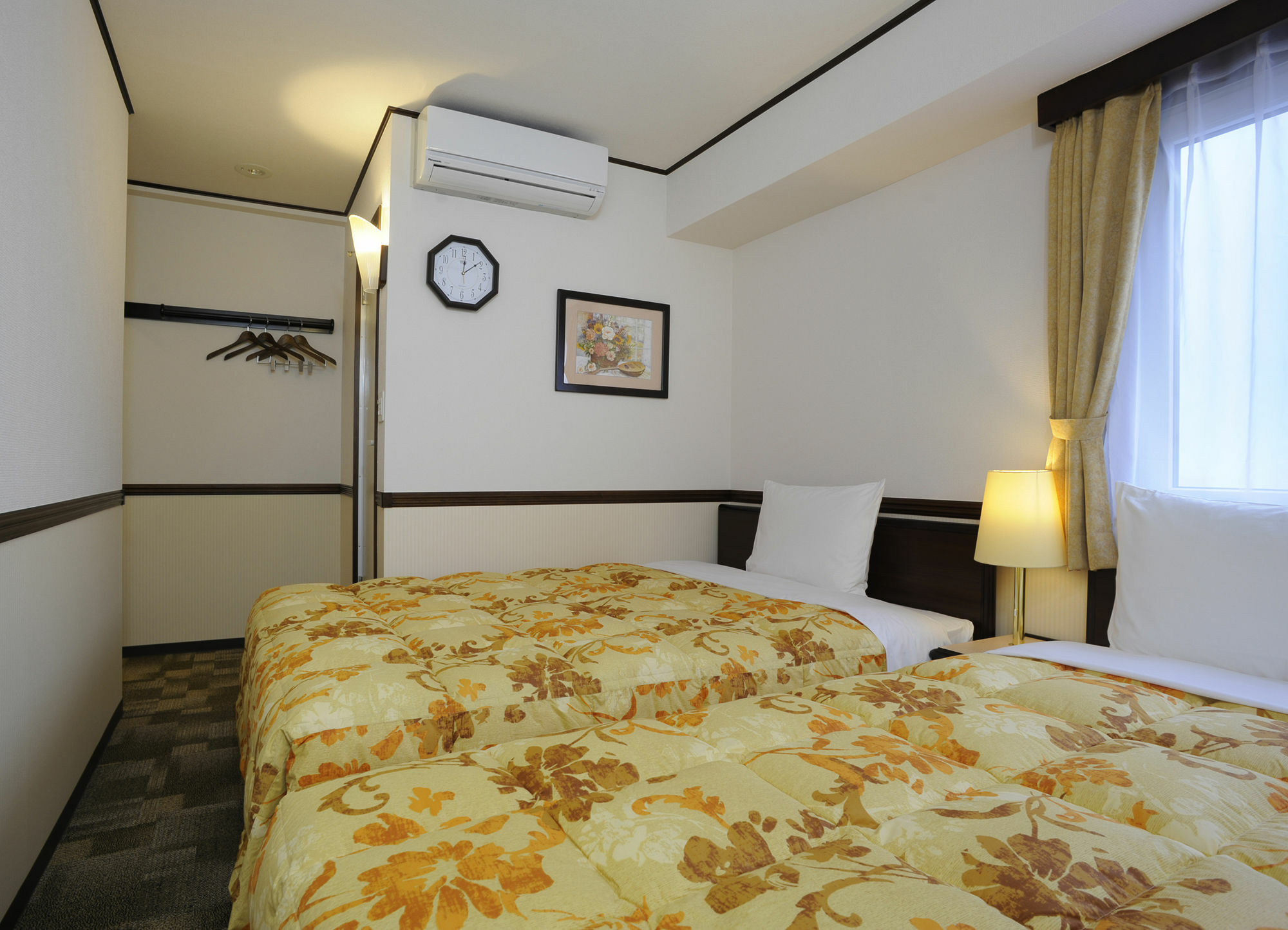 Toyoko Inn Kobe Sannomiya-Eki Higashi Dış mekan fotoğraf
